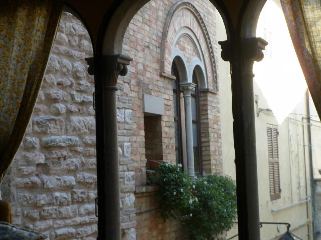 Вилла Palazzetto Bentivoglio Sassoferrato Экстерьер фото